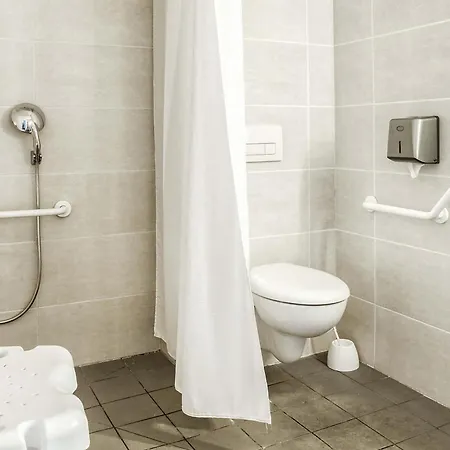 Angouleme Hotel 2*