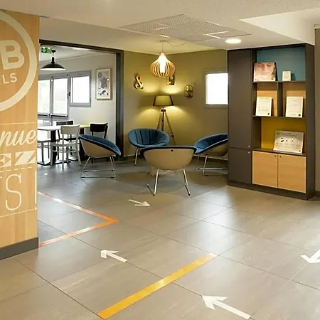 Hotel Angouleme 2*