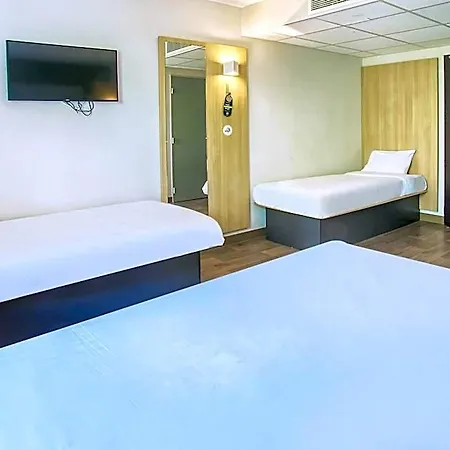 Angouleme Hotel 2*