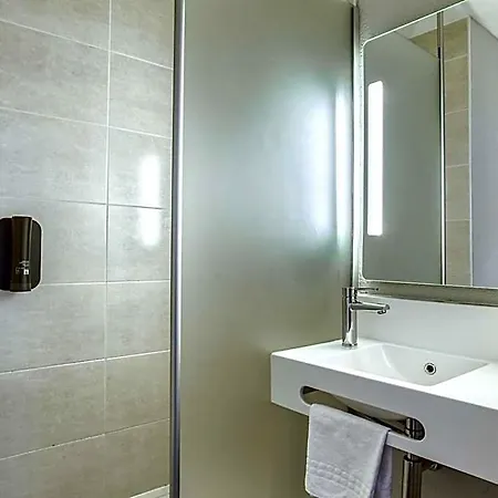 Angouleme Hotel 2*