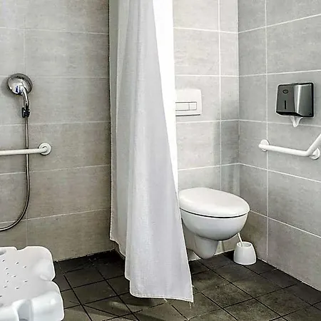 Hotel Angouleme 2*
